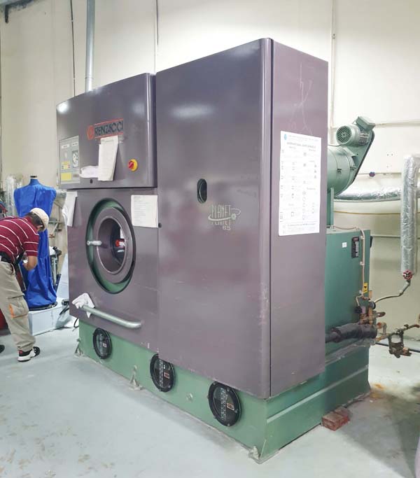 Dịch vụ sửa chữa máy giặt khô công nghiệp Renzacci