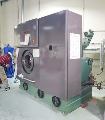 Hình ảnh: Máy giặt khô công nghiệp Renzacci